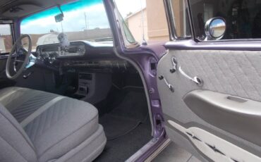 Pontiac-chieftan-1957-purple-4