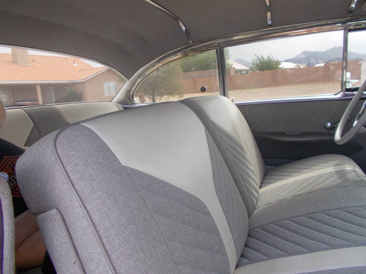 Pontiac-chieftan-1957-purple-5