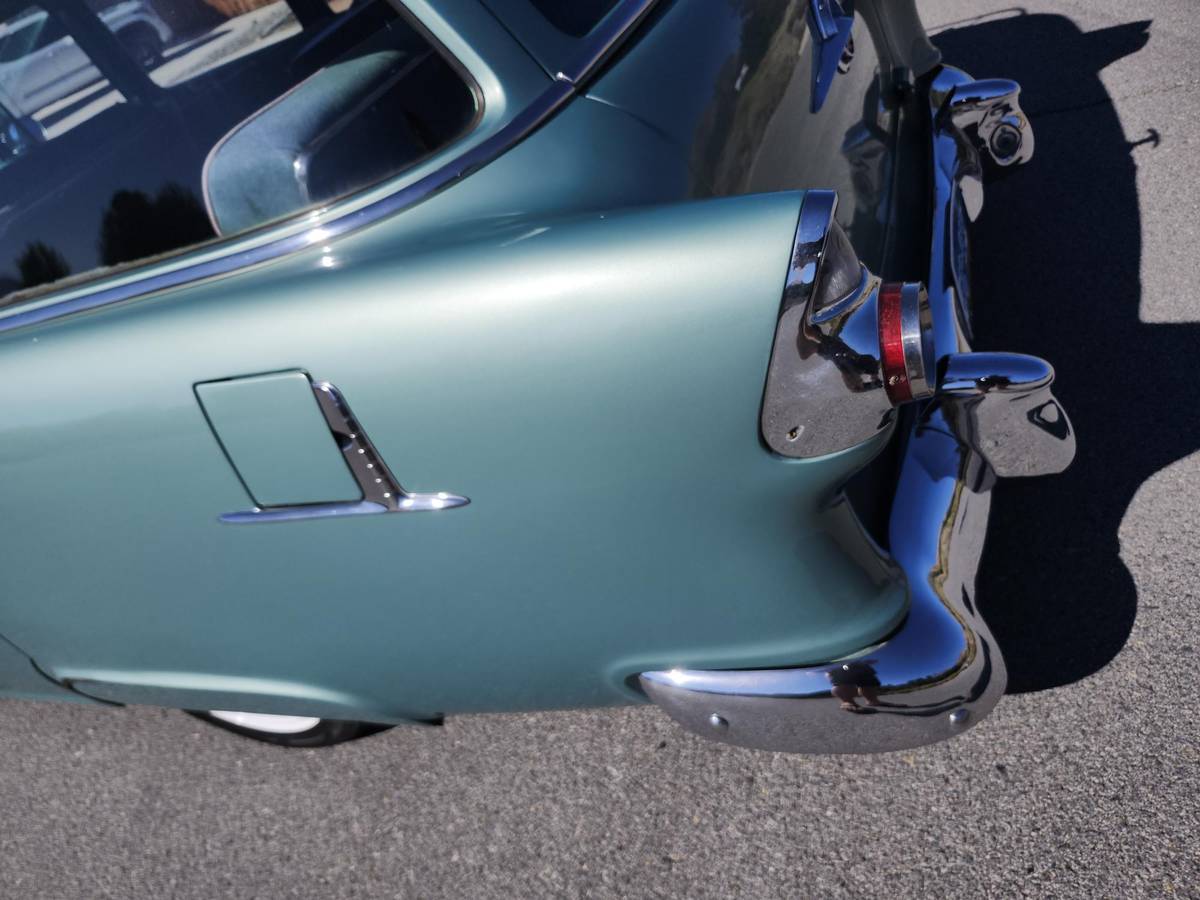 Pontiac-chieftan-wagon-1956-green-11