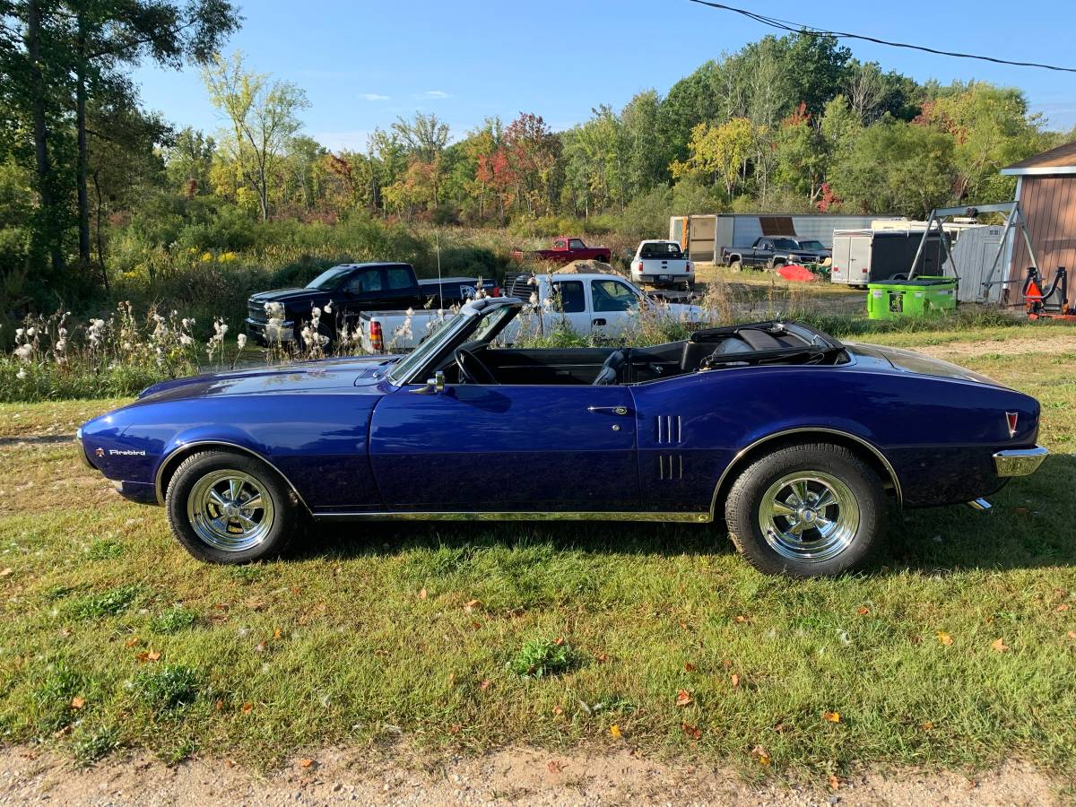Pontiac-convertible-1968-blue
