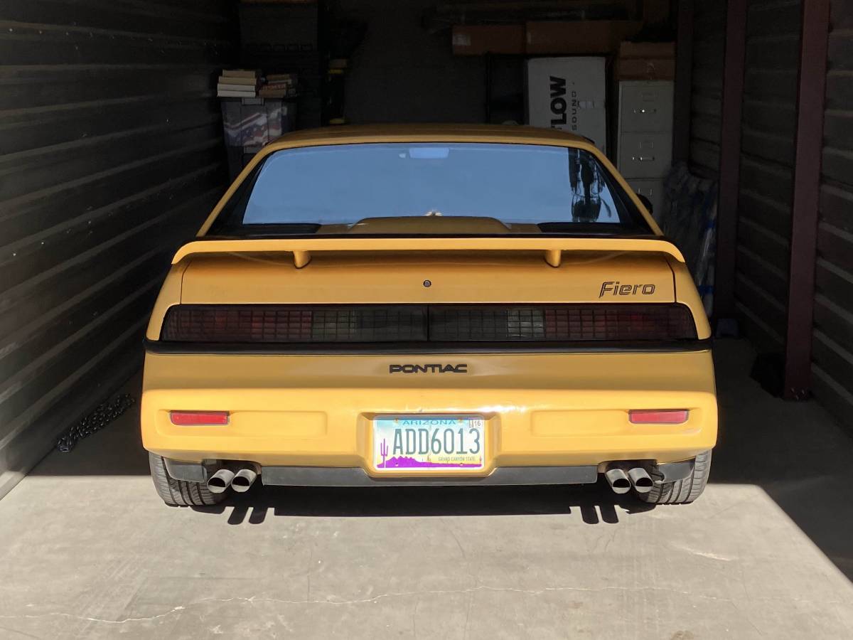 Pontiac-fiero-formula-1988-yellow-17
