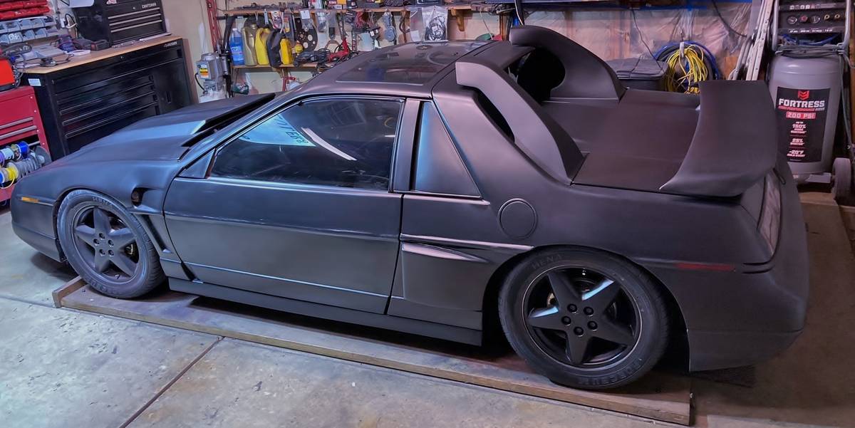 Pontiac-fiero-gt-1986-black-8