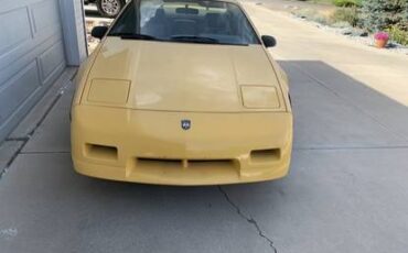 Pontiac-fiero-gt-1988-31