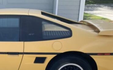 Pontiac-fiero-gt-1988-5