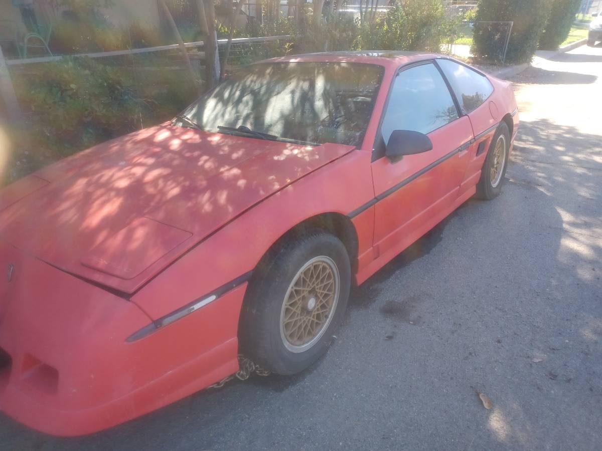 Pontiac-fiero-gt-1988-red-1