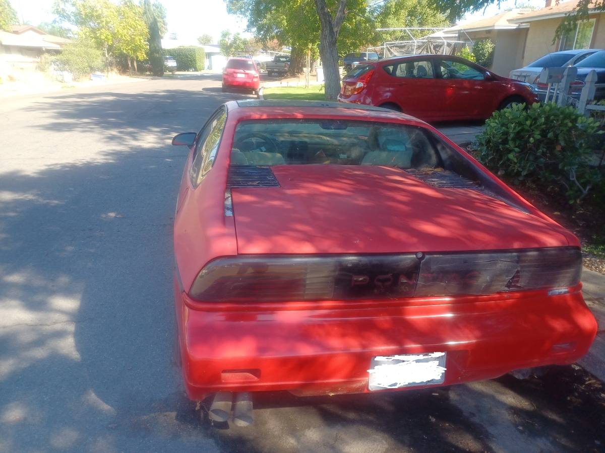 Pontiac-fiero-gt-1988-red-2