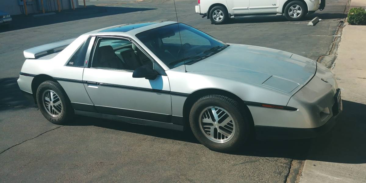Pontiac-fiero-se-1986-silver-1