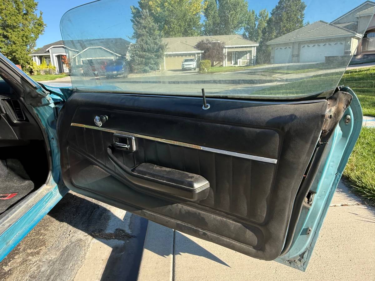 Pontiac-firebird-1979-blue-19