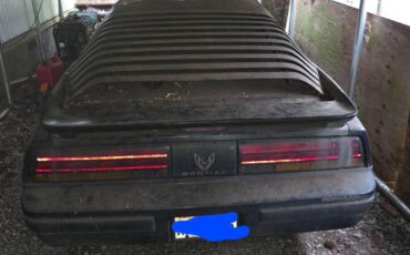 Pontiac-firebird-1987-black-1