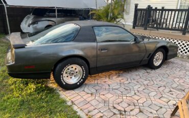 Pontiac-firebird-1988-grey-3