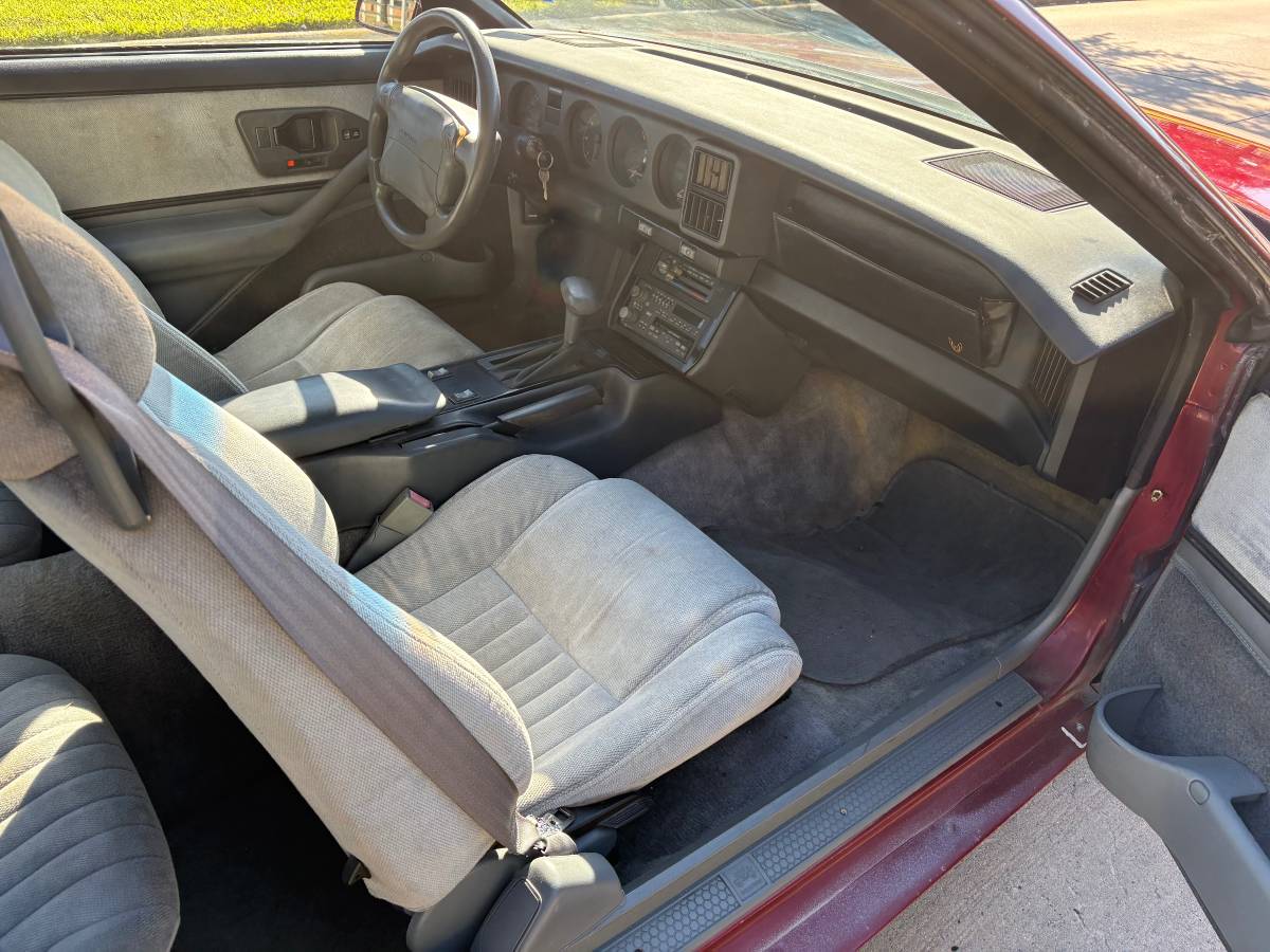Pontiac-firebird-1991-8