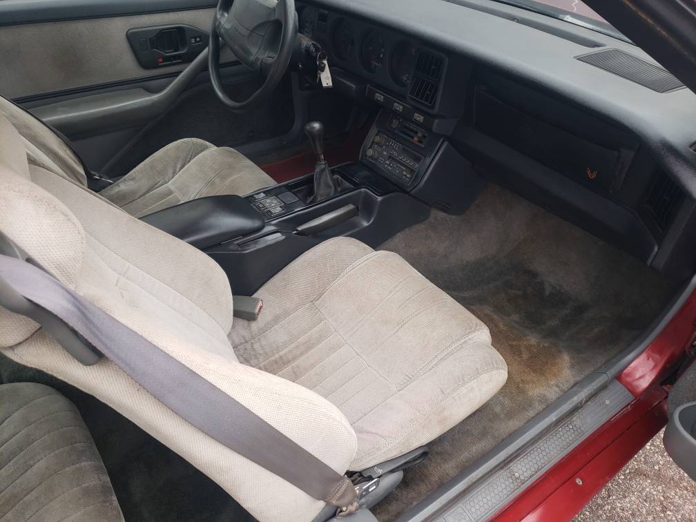 Pontiac-firebird-1992-red-13
