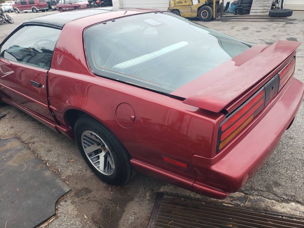 Pontiac-firebird-1992-red-2