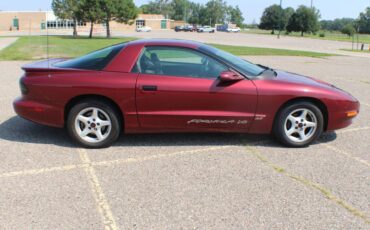 Pontiac-firebird-formula-1993-red-1