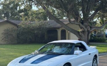 Pontiac-firebird-formula-1995-white