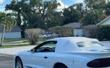 Pontiac-firebird-formula-1995-white-8