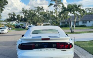 Pontiac-firebird-formula-1995-white-9