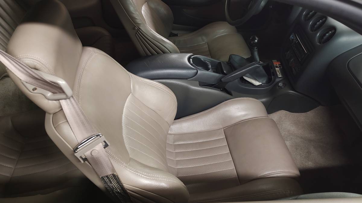 Pontiac-firebird-formula-1996-black-12