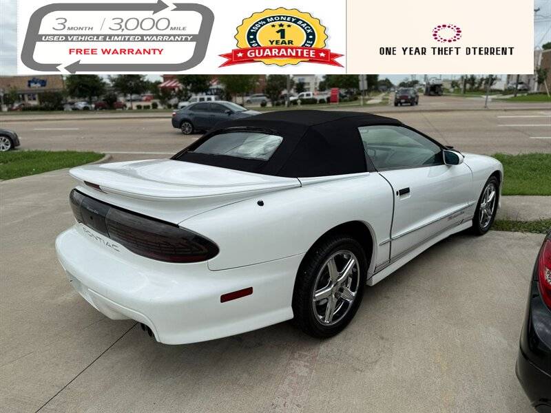 Pontiac-firebird-formula-1996-white-13