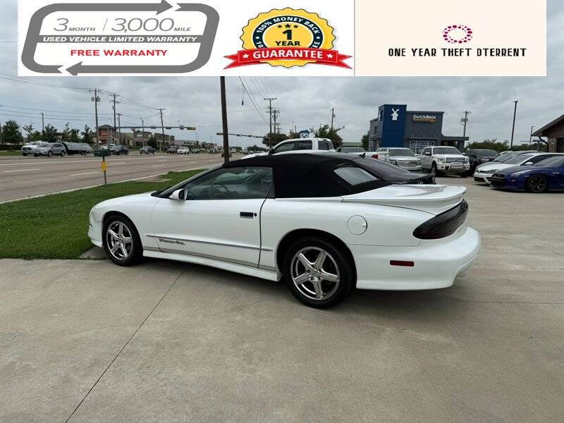 Pontiac-firebird-formula-1996-white-3