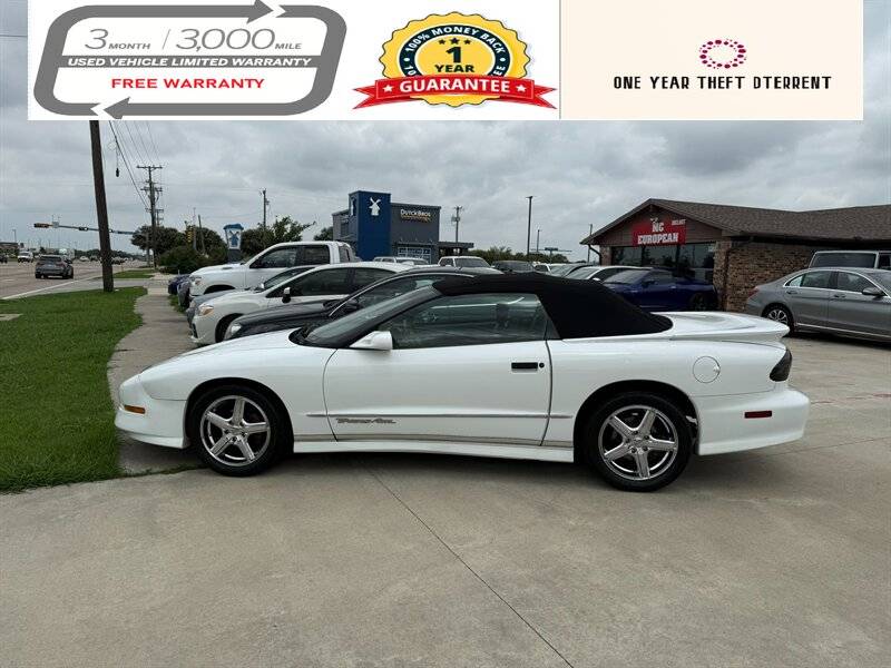 Pontiac-firebird-formula-1996-white