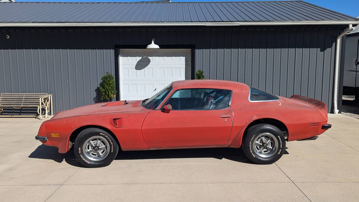 Pontiac-firebird-trans-am-1975-9