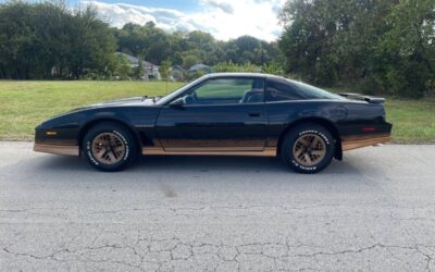 Pontiac firebird trans am 1984