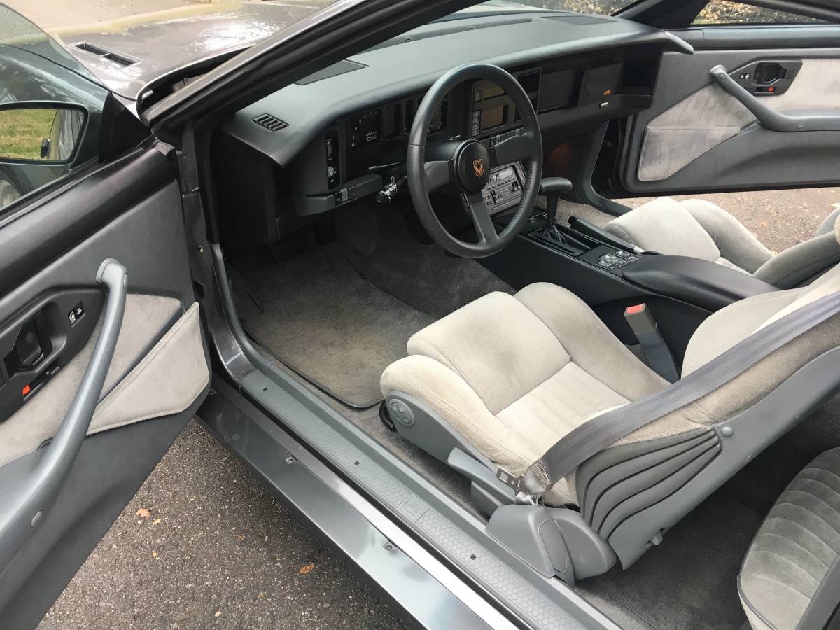 Pontiac-firebird-trans-am-1987-grey-12