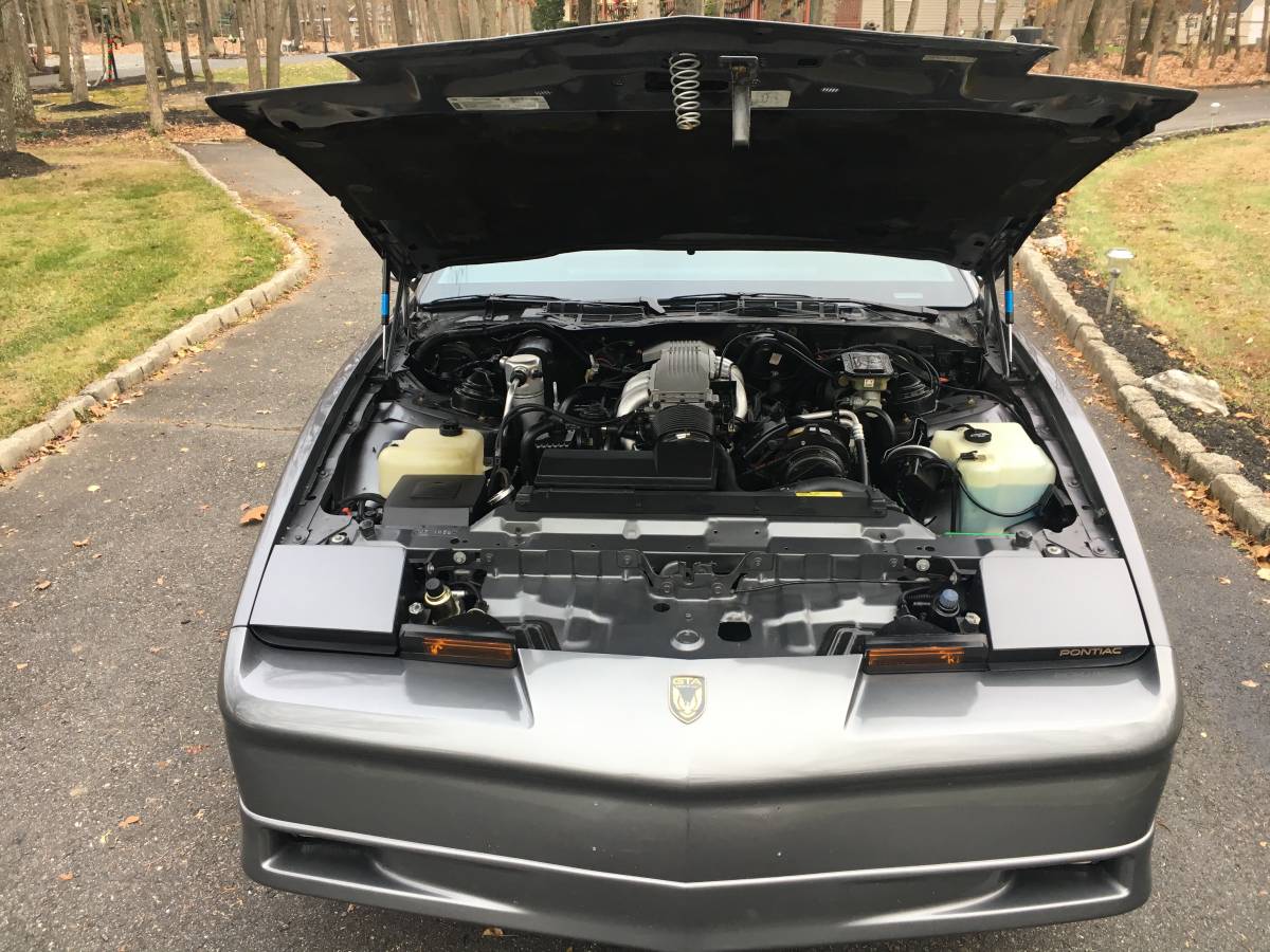 Pontiac-firebird-trans-am-1987-grey-21