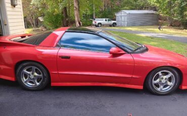 Pontiac-firebird-trans-am-1995-red