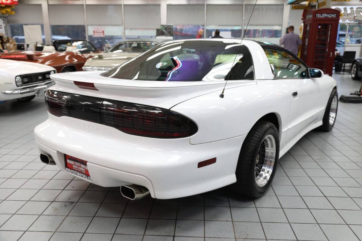 Pontiac-firebird-trans-am-2dr-h-1994-white-16