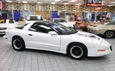 Pontiac-firebird-trans-am-2dr-h-1994-white-17