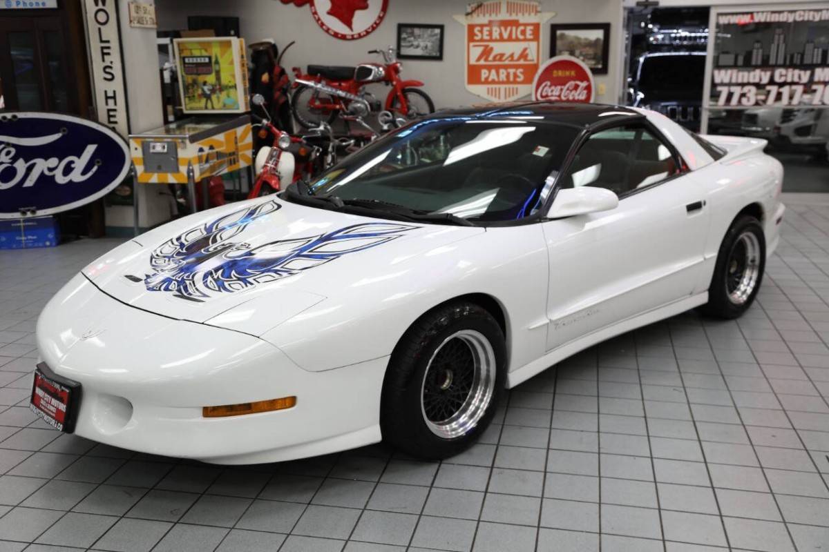 Pontiac-firebird-trans-am-2dr-h-1994-white-2