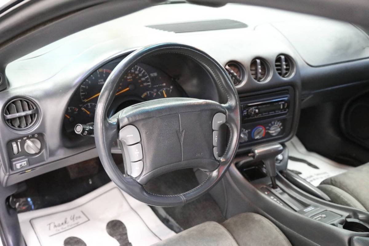 Pontiac-firebird-trans-am-2dr-h-1994-white-22