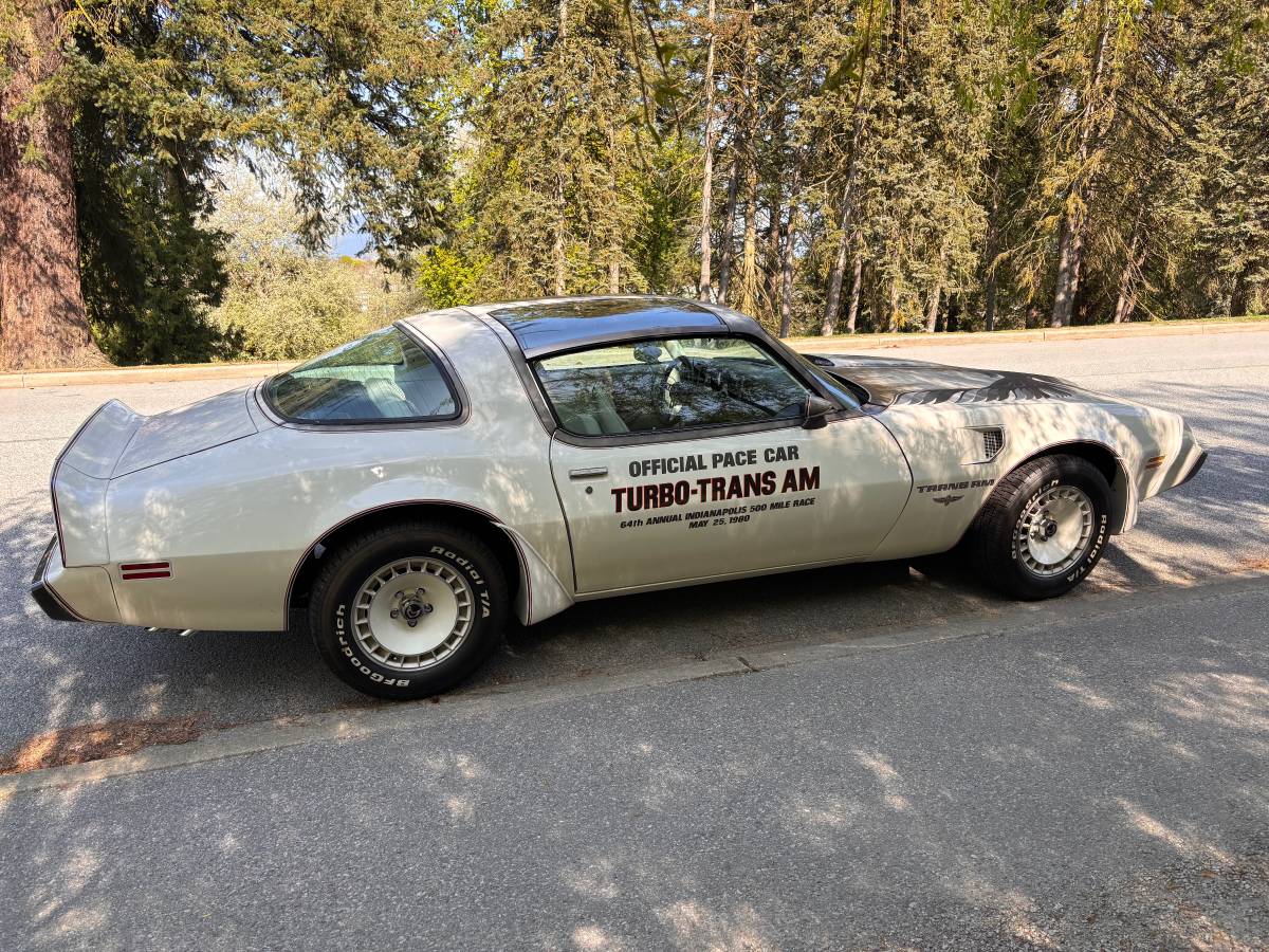 Pontiac-firebird-turbo-trans-am-indy-pace-car-1980-white-19