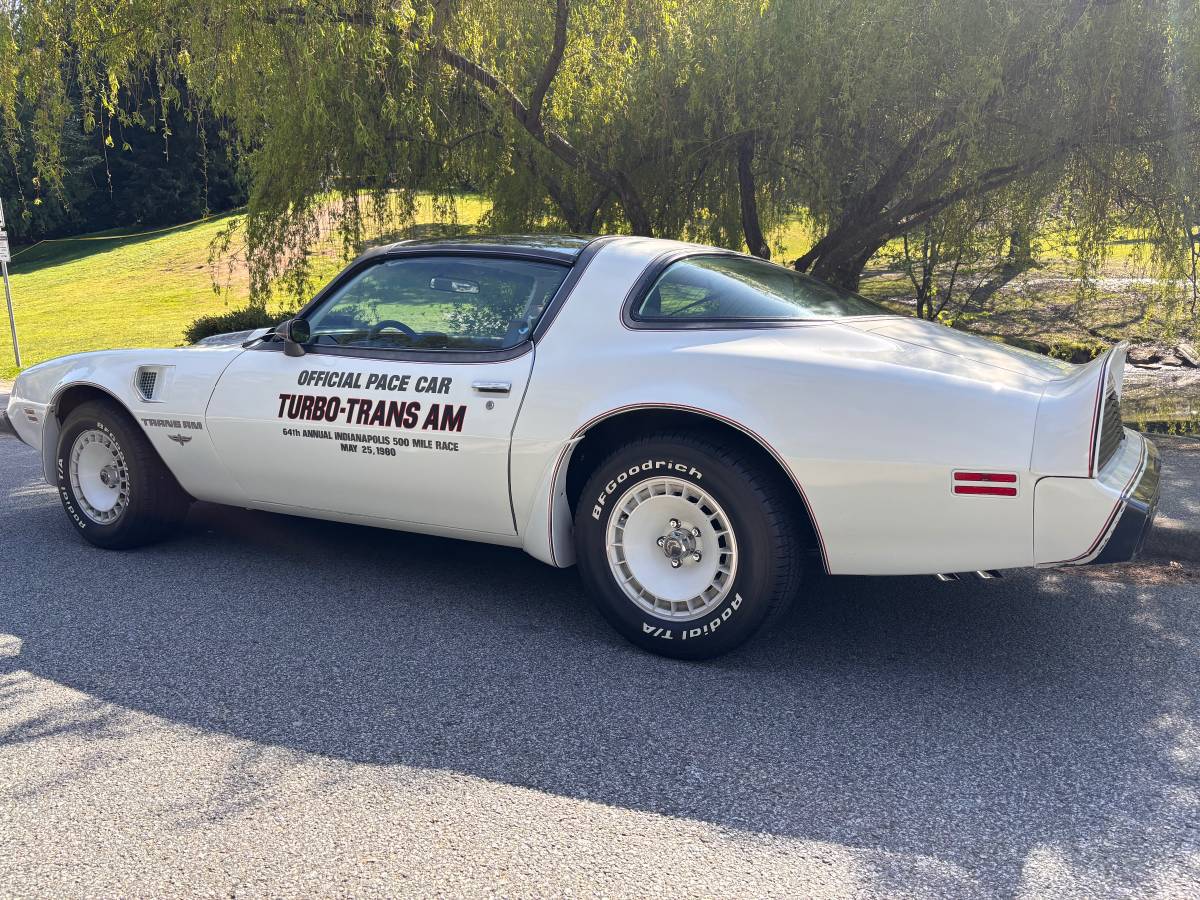 Pontiac-firebird-turbo-trans-am-indy-pace-car-1980-white-6