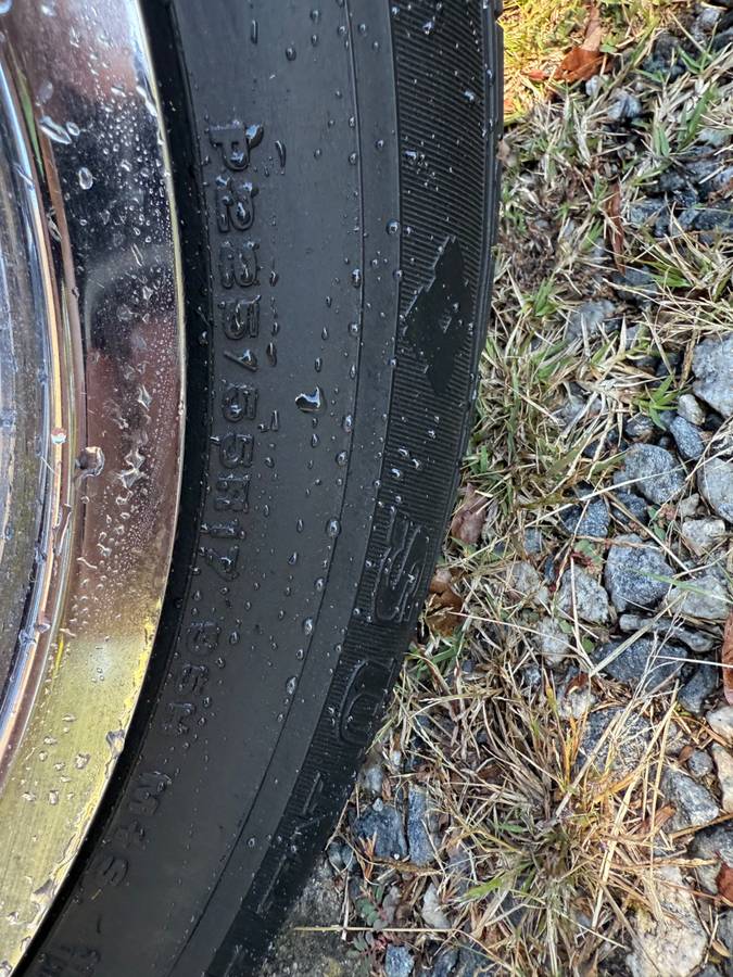 Pontiac-grand-prix-1984-silver-17