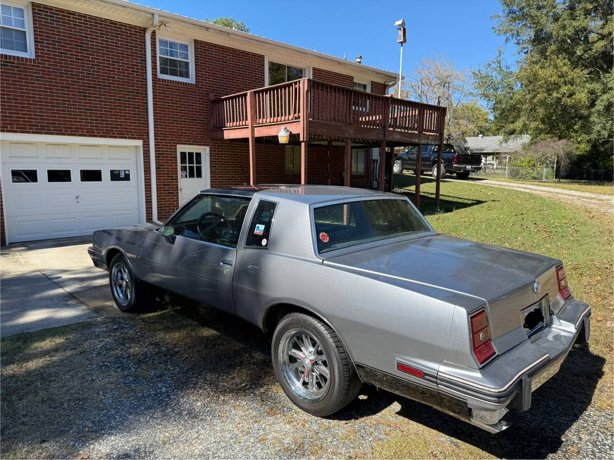 Pontiac-grand-prix-1984-silver-6