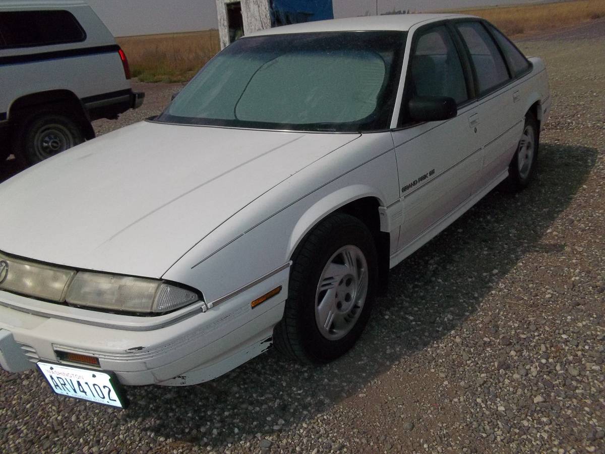 Pontiac-grand-prix-se-1995-white-1