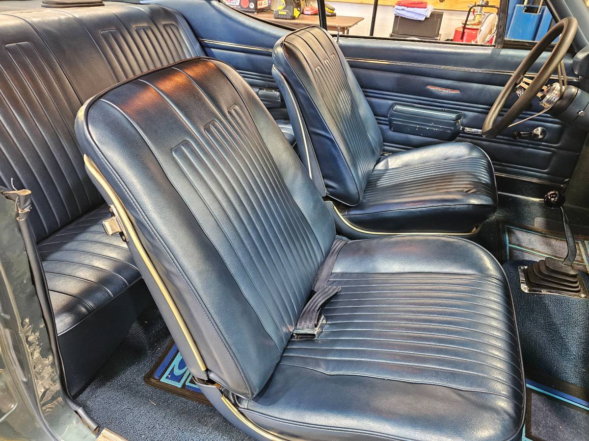 Pontiac-gto-1968-blue-8