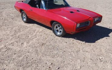 Pontiac-gto-1968-red-5