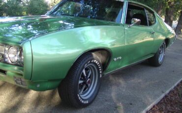 Pontiac-gto-1969-green-5