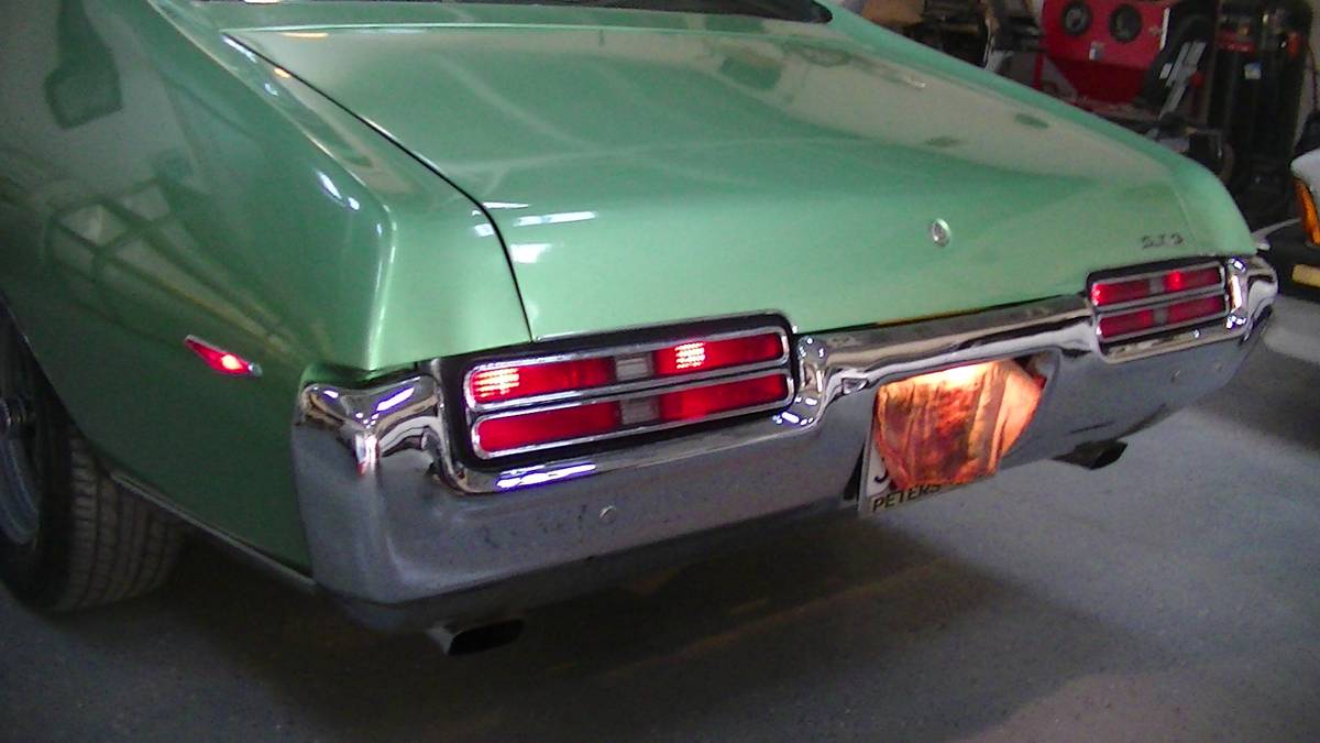 Pontiac-gto-1969-green-7
