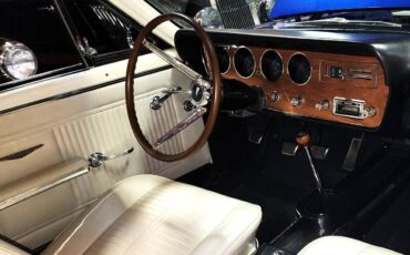 Pontiac-gto-convertible-1966-blue-10