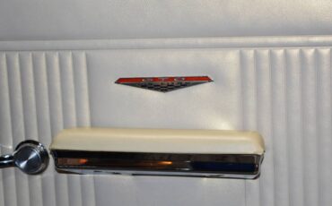 Pontiac-gto-convertible-1966-blue-12