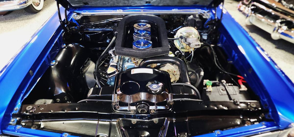 Pontiac-gto-convertible-1966-blue-18