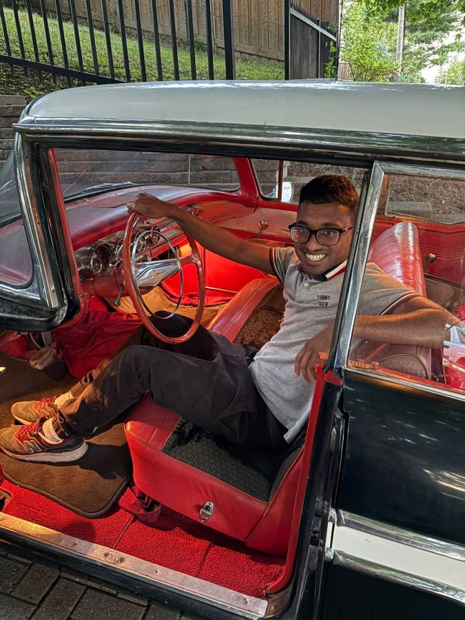 Pontiac-laurentian-four-door-sport-1958-black-4