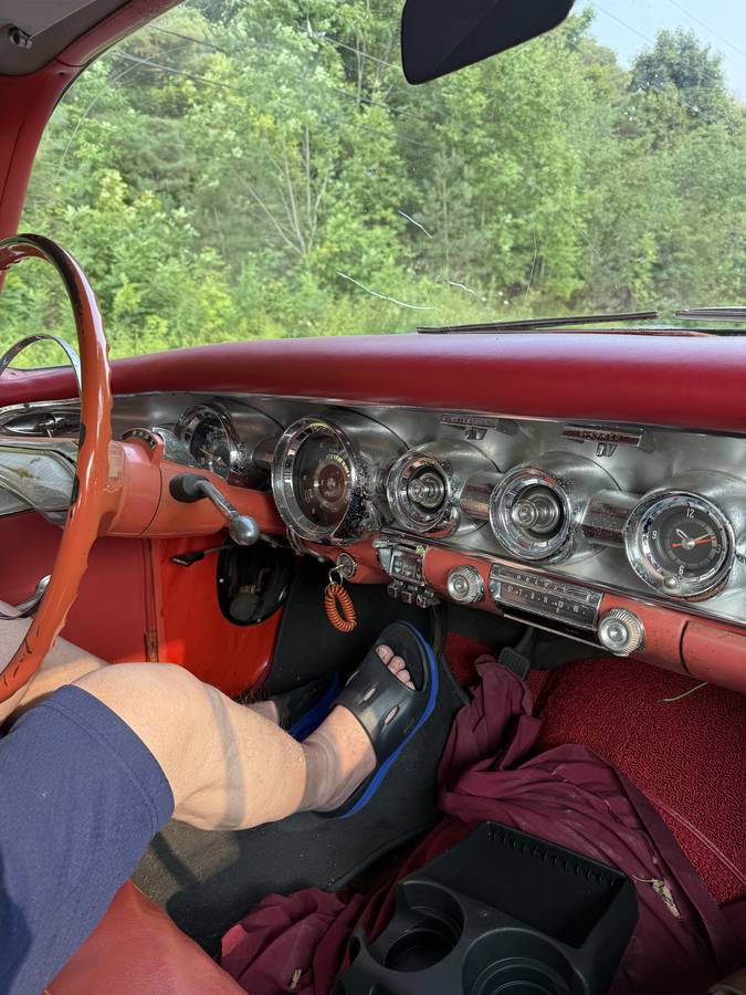 Pontiac-laurentian-four-door-sport-1958-black-5