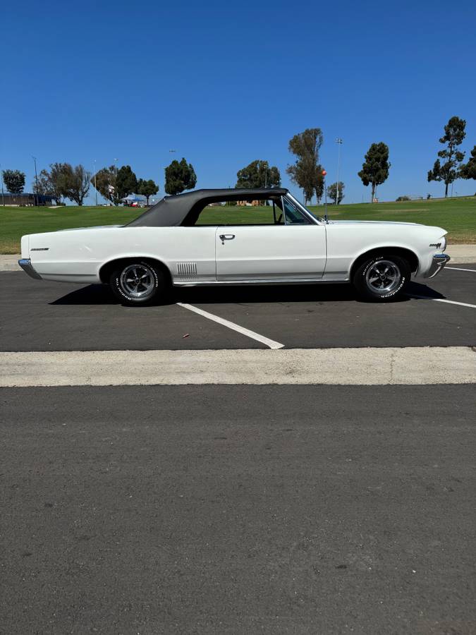 Pontiac-lemans-1964-white-10