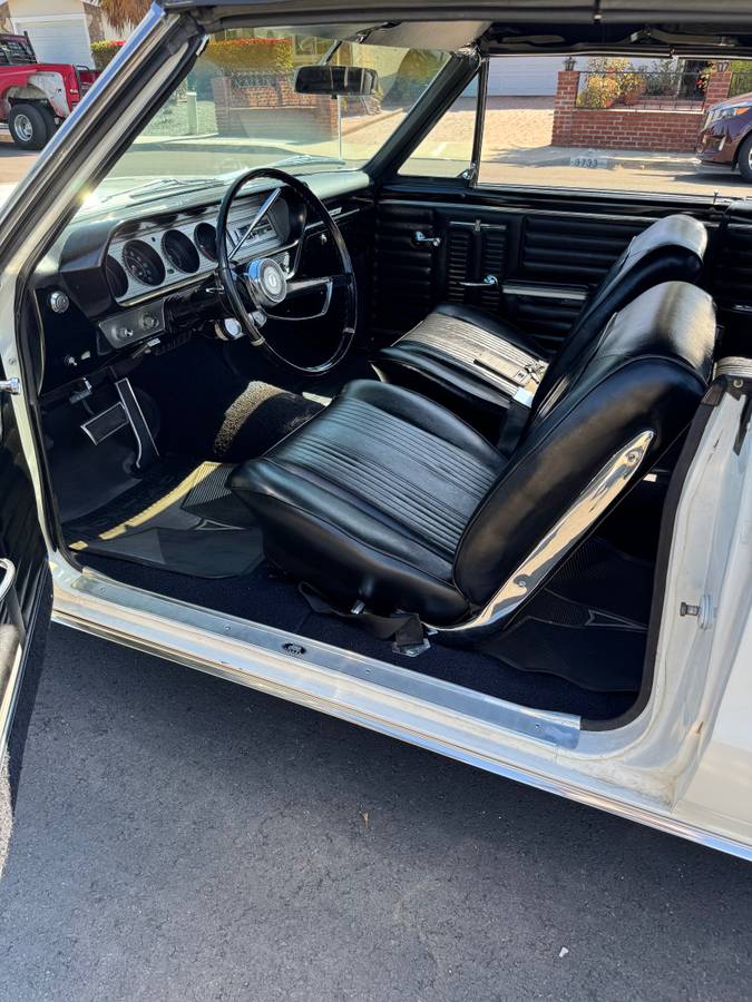 Pontiac-lemans-1964-white-10